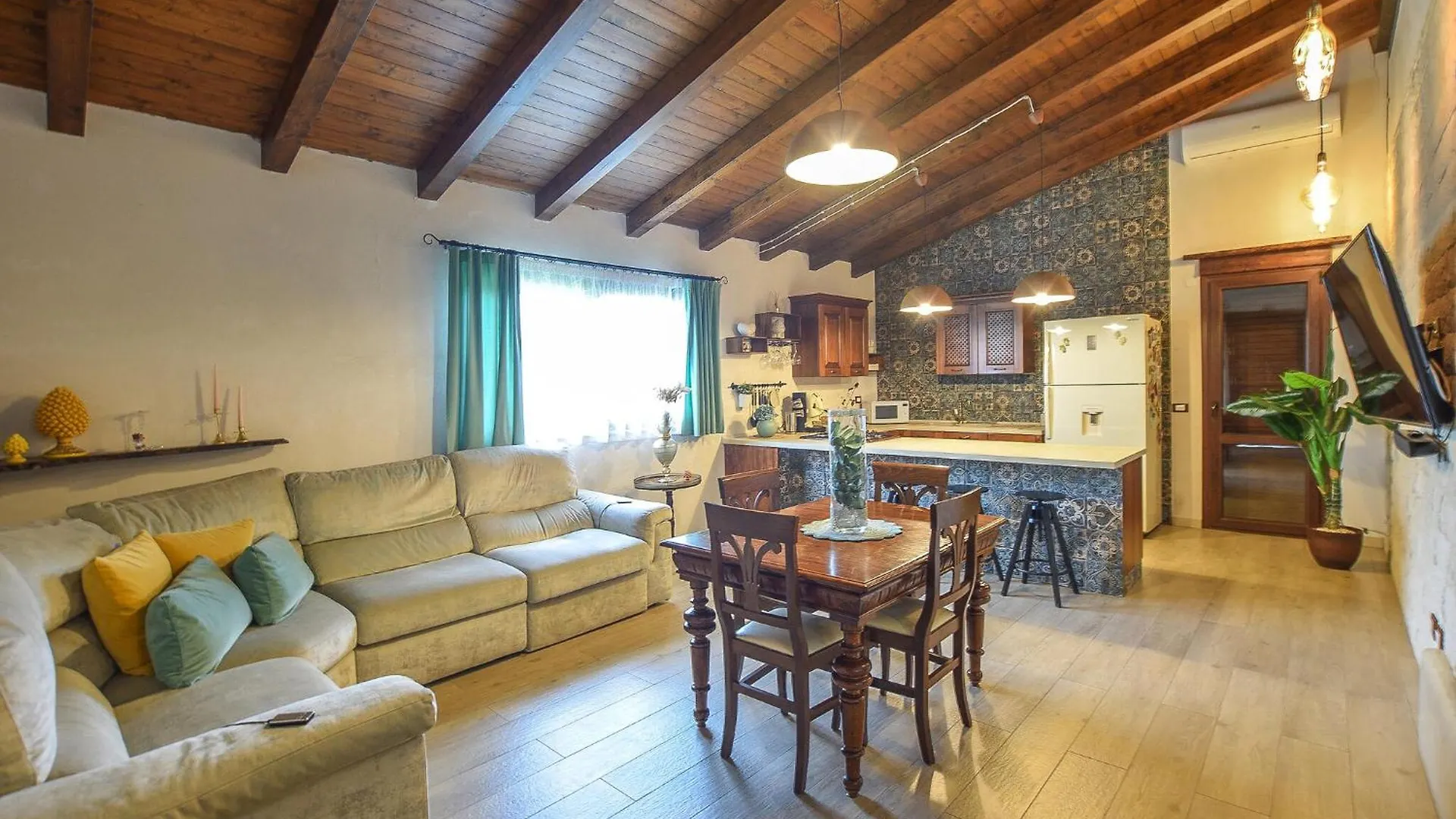 2 Bedroom Cozy Home In Ispica 0*,